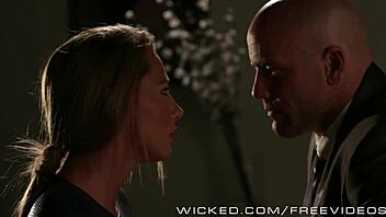 lex fucks supergirl pussy in wicked cosplay uniform 😏🍆