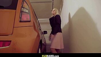 blonde kristy naughty driving lesson fucked by instructor