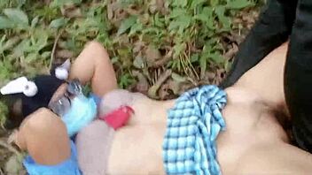 pinay college girls sneak off to jungle for secret hookup