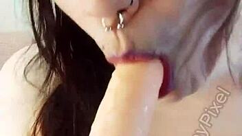 horny lammy pixels out with dildo vibes 😈🔥