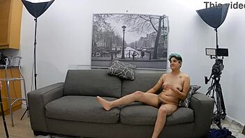 uh queer zoomer babe jerk off to my deepthroat gags?