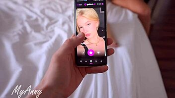 Girlfriend demands creampie ignores phone during ride