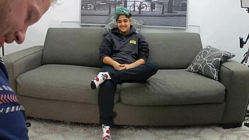 uh queer zoomer babe jerk off to my deepthroat gags?