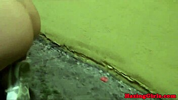 Hazing babe munches pussy outdoors at sorority night 😏🌙👅