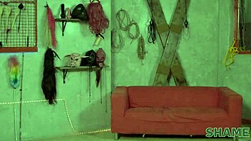 open all holes shaved mature blonde slut