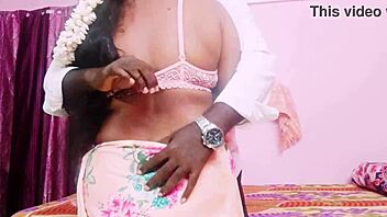 Desi housewife rides tailor with dirty telugu talk 😘🔥