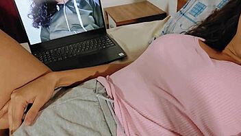 wanna see this pregnant latina milf ride her fingers to a moaning orgasm?