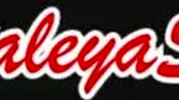 big ass model poses in see-through lingerie then gets fucked 😘