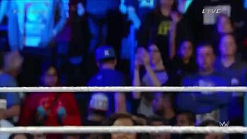 Nikki Bella VS Naomi in EXTREME RULES Clash 2015