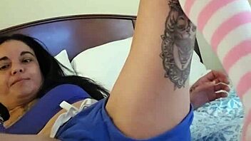 Petite emyangel fingers herself close up moaning softly