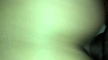 en un telo de peru... uhh asi de rico me coje el peruanito