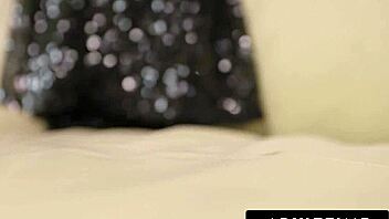 russian baddie stretches tight asshole toy first anal