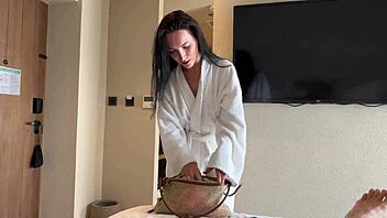 Swimsuit try-on tempts into wild passionate pounding