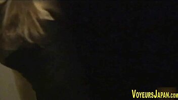 Spying on solo Asian babes outdoors 🕵️‍♂️🔥