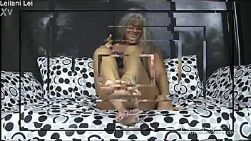 Petite mature wrinkles her toes tempting you into foot jerk off frenzy