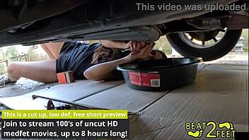 pervy doc sniffs raven rogue oily feet socks 😏🦶💦