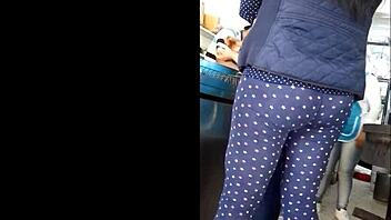 Voyeur spies juicy ass in steamy quesadilla tease