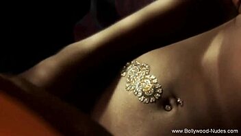 join me for an intimate erotic dance teasing your lust 😘💃