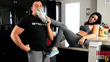 sexy feet fetish with sarah brooke overwhelming trainer's cock till explosive cum