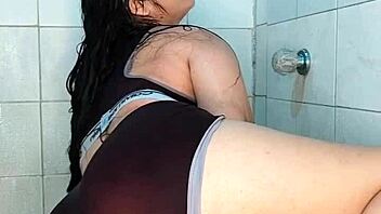 asrm shower squirt blast kaithsaumeth masturbates to explosive orgasm