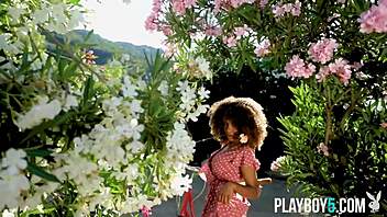 big booty black babe jenna fox strips tits out outdoors