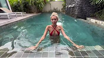 Rough Pool Pounding Amateur Couple Ride Wild!