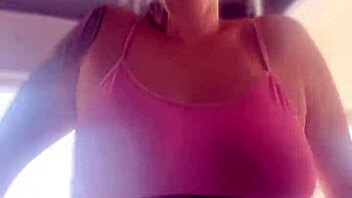 Gym workout with anal plug leaves ass wet and ready