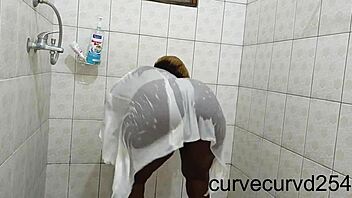Thick Ebony Twerks Big Booty In Shower