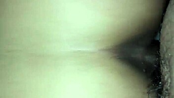 en un telo de peru... uhh asi de rico me coje el peruanito