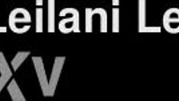 Petite mature wrinkles her toes tempting you into foot jerk off frenzy