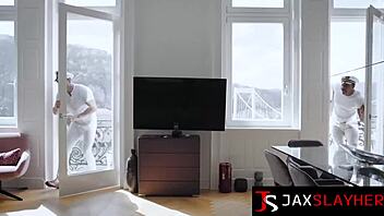 Venera Maxima Craves Intense MMF Double Penetration Action