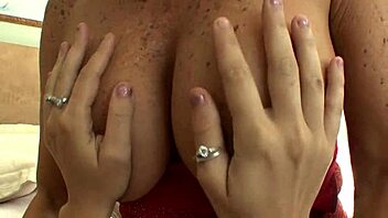 Tara Holiday and Missi Daniels Lick Shaved Pussies Hard