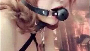 Cute Chinese teen plays sm with boyfriend homemade