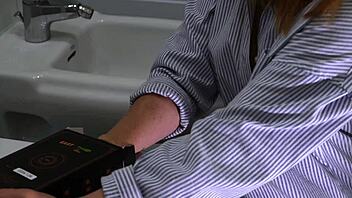 Hot Mommy Tests Dripping Tight Pussy Vibrator Toy Ride