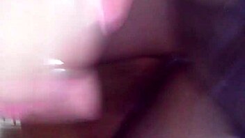 amateur hotel slut loves sucking huge amateur cock