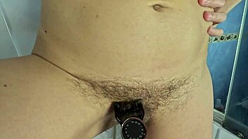 Shaved my wife's bush myself after forest pussy frustration 😜🪒