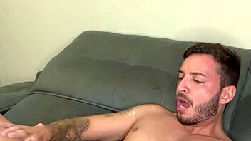 tesão louco tive que bater punheta