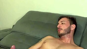 tesão louco tive que bater punheta