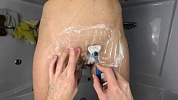 Shaved my wife's bush myself after forest pussy frustration 😜🪒