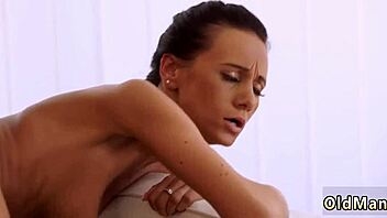 Short-haired teen craves old man's grey-haired anal pounding!