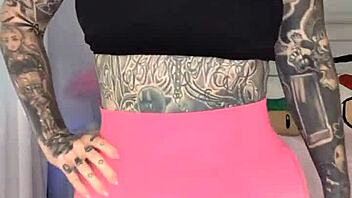 melody radford gym tights try on