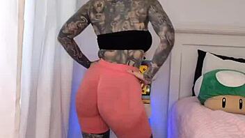 melody radford gym tights try on