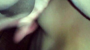 amateur hotel slut loves sucking huge amateur cock