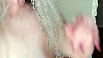 sexy bbw stretches big ass in morning naked yoga