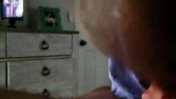 Petite amateur wife sloppy fruit roll-up deepthroat monster cock webcam