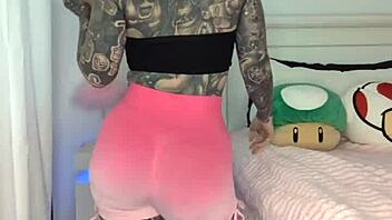 melody radford gym tights try on