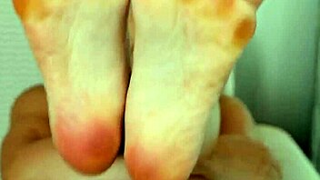 hey check this blonde babe flashing wet pussy legs and big tits solo