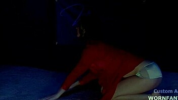 Hot stripper strips completely naked onstage