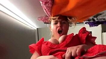 amateur bbw blonde teen public fucking boobs in changing room