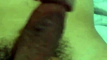 pinoy jakol handjob gets super messy 💦😈